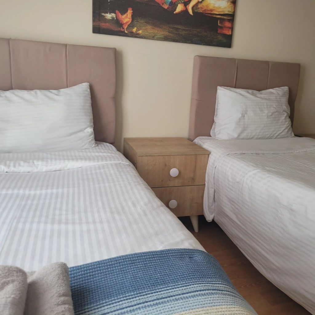 Twin beds — Kiristalşehir apartment 11-8
